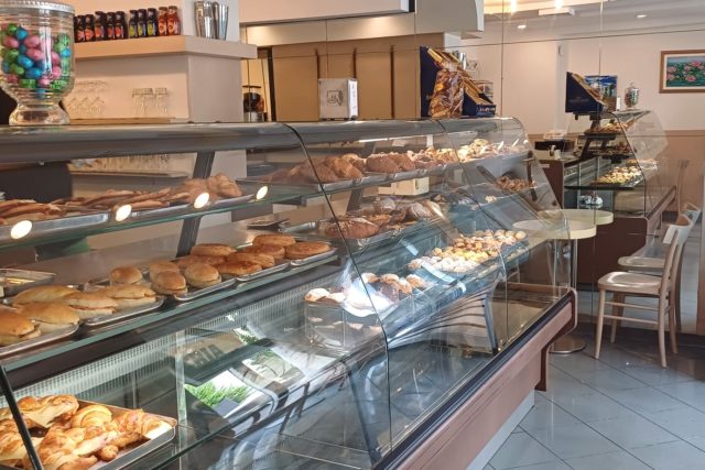 Tuscan Opportunity – Bar Patisserie Management for Sale in Florence (Via dello Statuto)